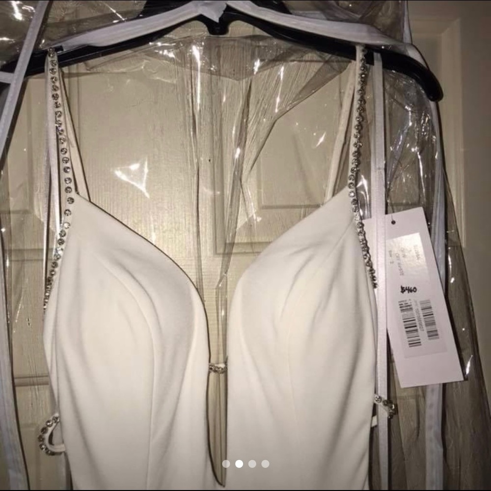Jovanni Gown